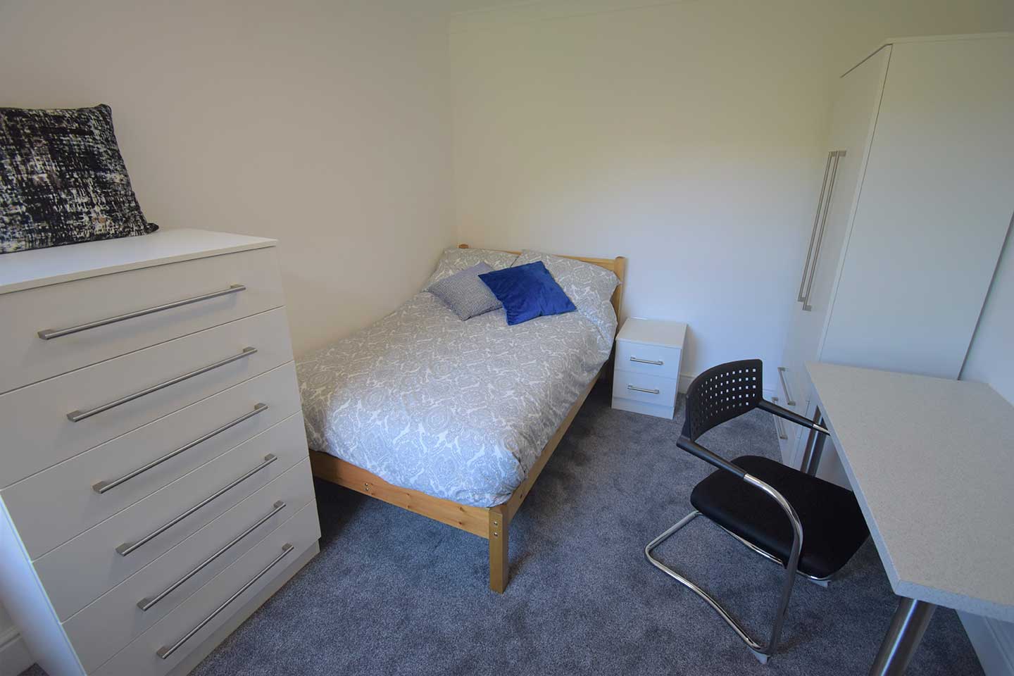 82-Erleigh-Road bedroom1